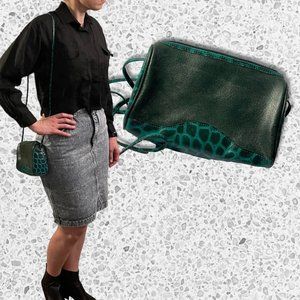 Green Genuine Leather Mock Croc Vintage Purse 80s 90s Crossbody Zip Top Bag